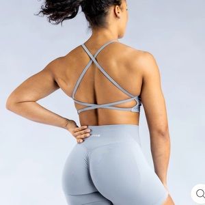Dfyne dynamic backless sports bra